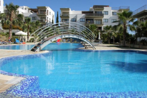 Danaos Pool View